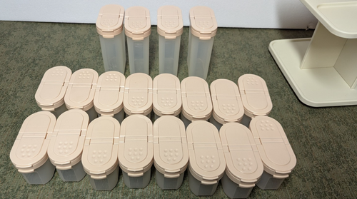 Tupperware Modular Mates Spice Carousel Set Of 20 Shaker Containers Vintage Pink - Picture 18 of 24