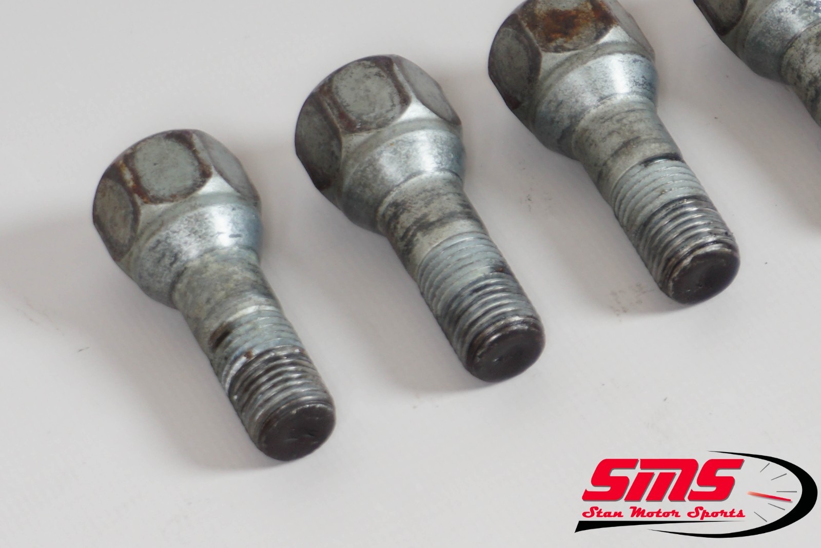 99-08 Maserati Spyder Coupe M138 3200 4200 Wheel Lug Nut Bolt Stud 5pc OEM