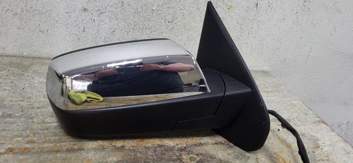 2014-2018 CHEVROLET SILVERADO PASSENGER SIDE MIRROR USED OEM ►DC7904