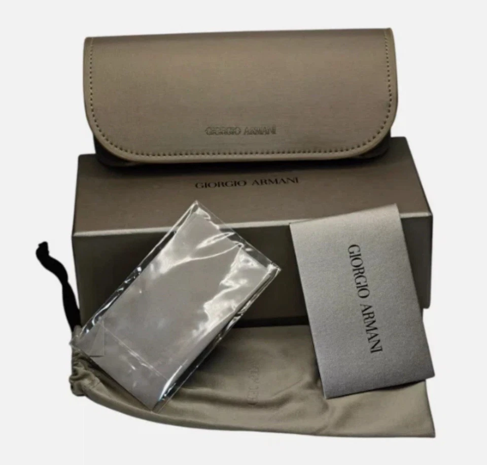 Estojo de óculos GIORGIO ARMANI + caixa + pano + cartão GRANDE – Lote de 24 – Novo - Imagem 2 de 3