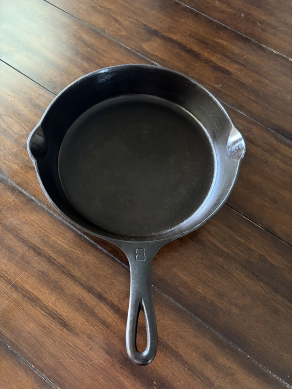 Vintage Griswold Cast Iron Skillet Large Block Logo No 8 704 1930s