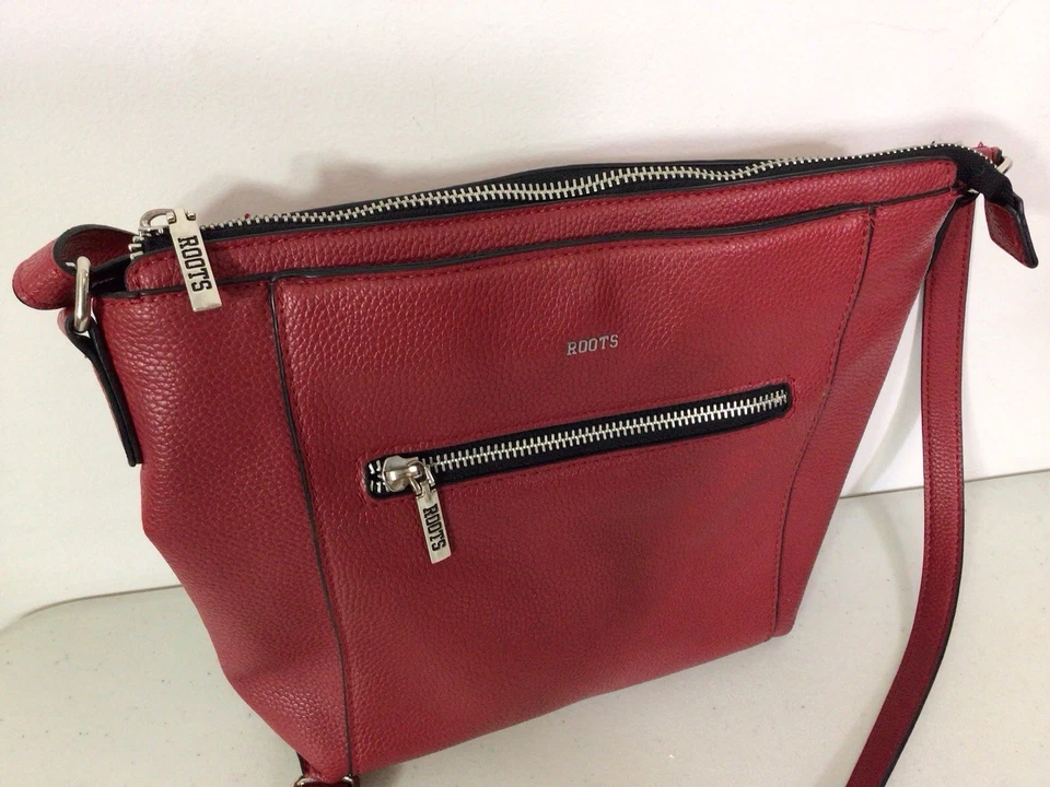Cartera bandolera de cuero roja Roots Foto 4 de 4