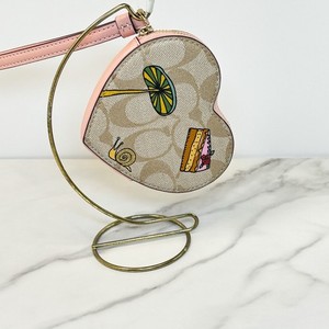 Coach CU405 X Observed By Us Heart Coin Case Signature Canvas Light Pink