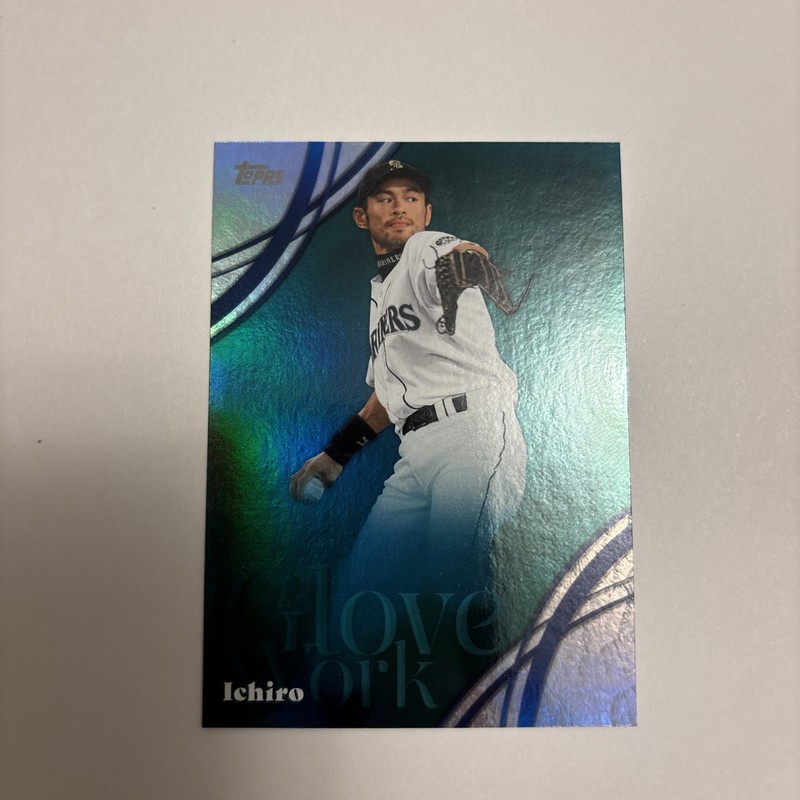 2026 Topps Series 2 Ichiro Suzuki Glove Work GW-16 Insert Mariners