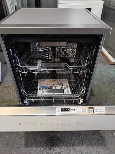 Hotpoint Maxi Space Freestanding Dishwasher - Silver H7FHP43XUK - Picture 2 of 11