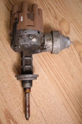 Single Point Distributor  2642727 48-6 - Marked 51 - Chrysler 1967? - Picture 6 of 6