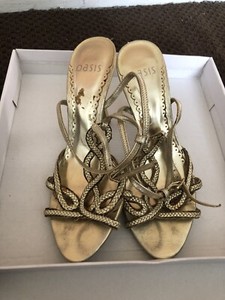 oasis gold shoes