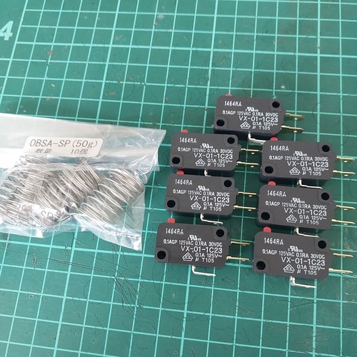 Controller KONAMI beatmania IIDX modello premium BF001 SANWA pulsante interruttore OMRON - Foto 2 di 21