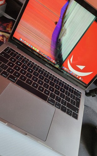 MacBook Pro (2017) - 13 Zoll - i5 2,3 GHz Intel 8GB - *defekt, BESCHREIBUNG LESEN* - Bild 2 von 11