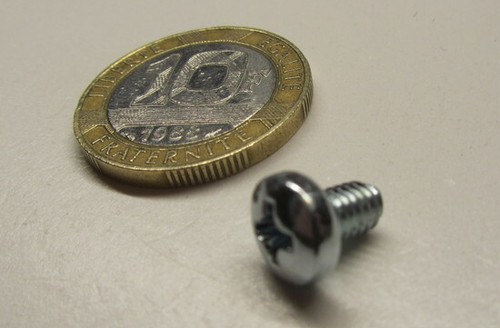 Pan Head Machine Screw Zinc Steel, Phillips, M4 x 0.7 x 6 mm Length, 300 Pcs - Picture 2 of 10