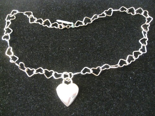 COLLAR EN FORMA DE CORAZÓN CON CADENA DE ESLABONES DE 18" EN PLATA 925 Y CORAZÓN EN EL CENTRO - Imagen 3 de 4