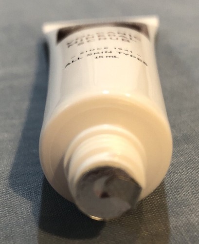 Georgette Klinger Volcanic Mineral Scrub Sample 15ml Travel Size Skincare Sealed - Picture 3 of 3