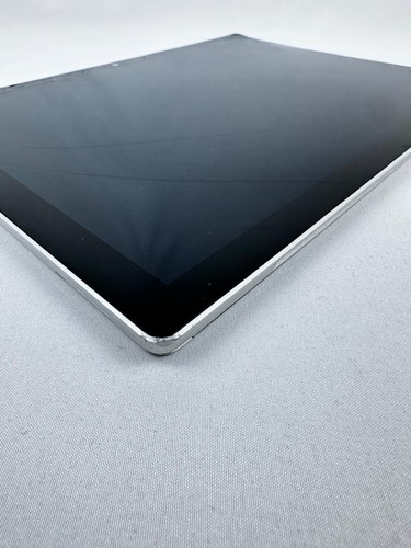 Microsoft Surface Pro 7 i5-1035G4 8GB RAM 256GB SSD Cracked Screen Win11 - Picture 14 of 19
