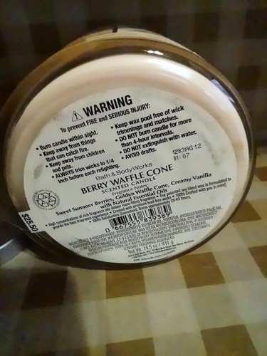 Bath & Body Works BERRY WAFFLE CONE 3 Wick Candle NEW BEACH LABEL - Picture 5 of 6
