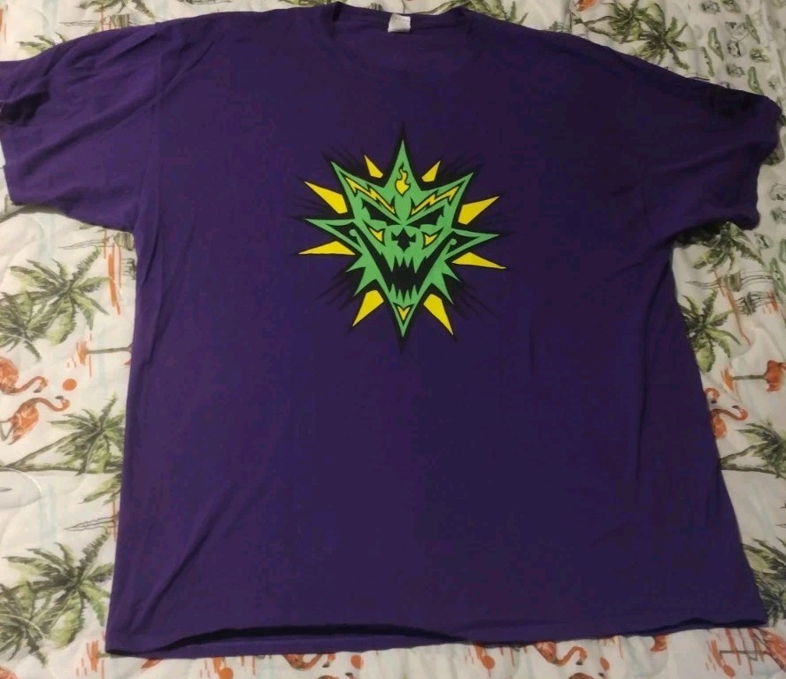 Picture 3 of 24