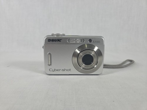 Sony Cyber-Shot DSC-S45 Digital Camera With Mini SD Card Adapter Tested - Picture 2 of 10