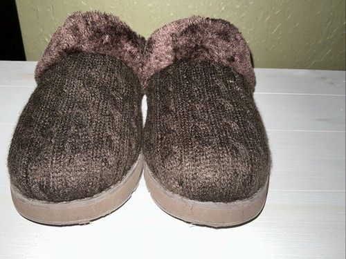 Women's Skechers Dark Brown Sweater Knit Faux Fur Slip On Slippers Sz 7.5 - Picture 6 of 7