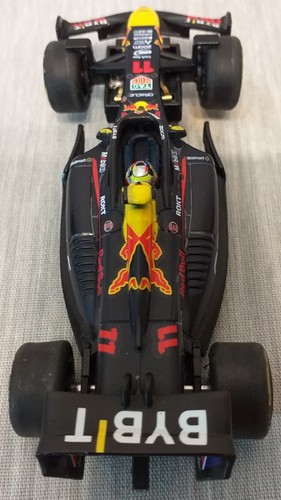 Carrera GO Red Bull Racing S Perez F1 #11 RB19  Slot 1:43 Scale PreLoved Gift - Picture 11 of 20
