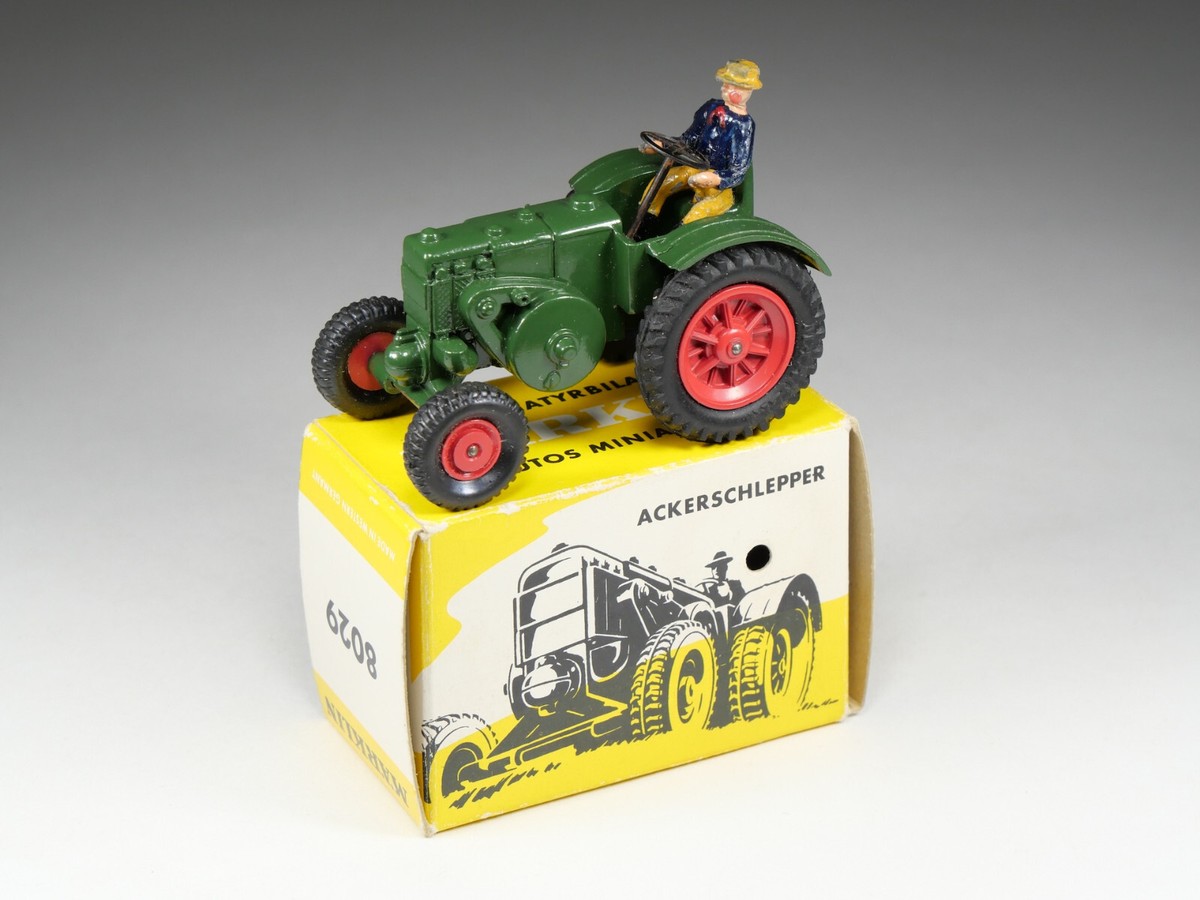 ミニカー Marklin Models No.8029 ACKERSCHLEPPER Marklin Models No.8029 ACKERSCHLEPPER