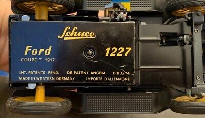 Schuco Classic ミニカー 2台セット ゴールド・シルバー Schuco-Classic Studio Studio ll Auto Union Art.Nr.01220 復刻