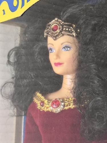 Princess Rebecca Renaissance Dolls 1992 Signed Edition # 2159 of 5000 VTG NIB NM - Picture 4 of 16