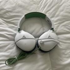 White  Green Turtle Beach Atlas One 3.5mm Jack Wired Gaming Headset w Mic