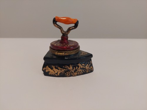 Estatuilla de porcelana vintage plana con forma de ABORTIJA DE HIERRO 2,8" negra y dorada - Imagen 3 de 8