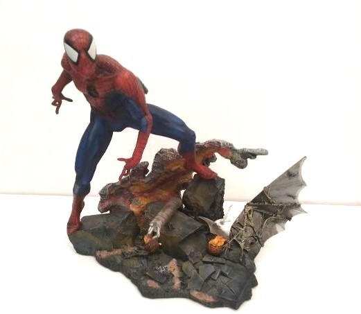 SPIDERMAN Statue Diamond Select Marvel Milestones 2006 SPIDERMAN Statue Diamond Select Marvel Milestones 2006