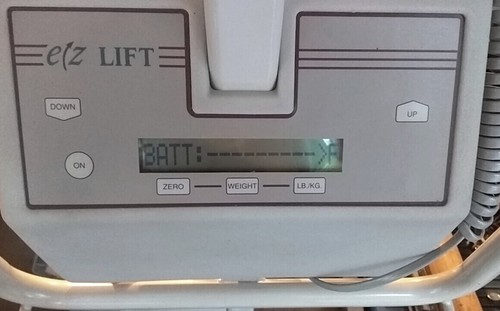 TWO 2X - EZ WAY SMART ELECTRIC BATTERY 500LB PATIENT LIFT SLING CHARGER SCALE - Picture 12 of 18