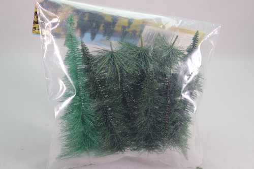 DD142 BUSCH 6405 Diorama train Ho Sachet 10 sapins Fir trees tannen 60/120 mm - Imagen 2 de 3