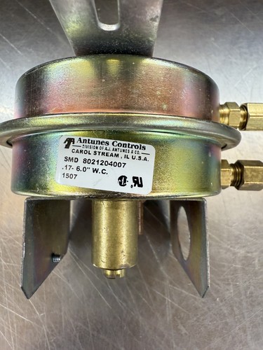 A.J Antunes SMD 8021204007 Diff Switch .17-6.0" W.C. - Picture 3 of 5