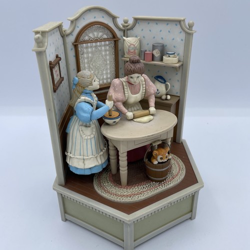 Vintage 1985 Enesco Music Box Multi-Action Au Clair de la Lune Music Box Baking