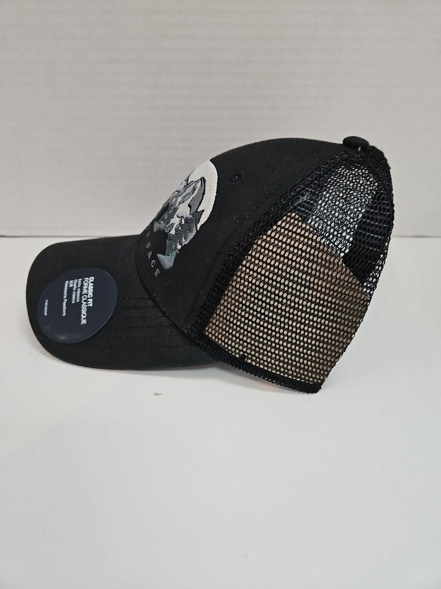The North Face Embroidered Bear Trucker. Black. | eBay