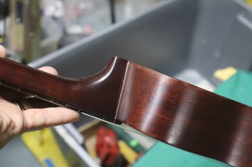 Aloha Royal Ukulele w/CASE NICE - Picture 5 of 9