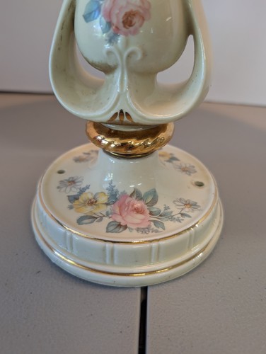 Harmony House Ceiling Fixture 3 Light Frosted Shade Victorian Style/Roses VTG. - Picture 4 of 22