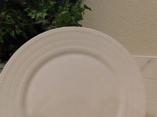 Mikasa Nellie White Set of 4 DINNER PLATES 11 inch Auction A - Picture 5 of 7