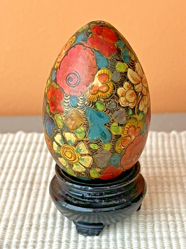 Beautiful  Vintage Floral Russian/Ukrainian?  Wooden Egg w/Stand Hand Painted - Picture 2 of 13