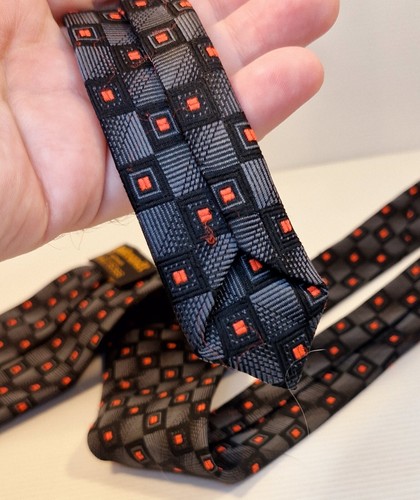 Rembrandt Australia Black and Red Polyester Necktie Business Formal Tie - Picture 6 of 6