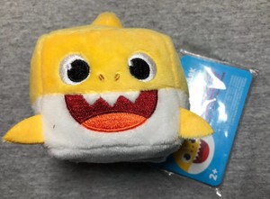 WowWee Pinkfong Cube Baby Shark Yellow Official Doll Plush English Song New | eBay