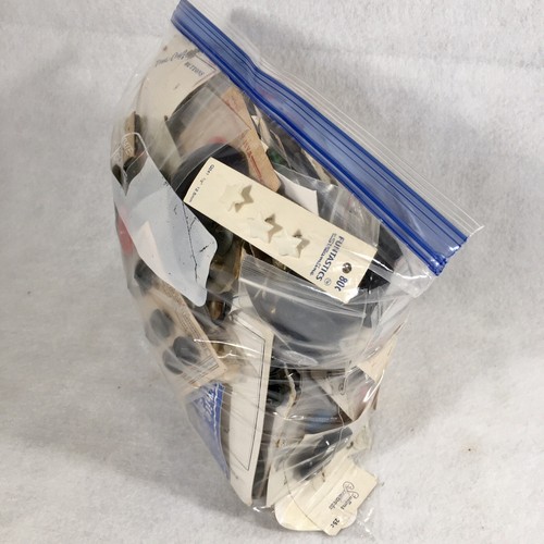 Huge lot Vintage Button most on cards - Picture 16 of 17