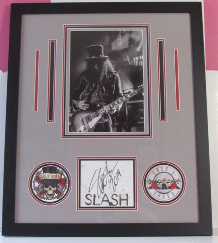 Slash handsigniert signiert maßgeschneidert gerahmtes Display 26 x 22 JSA COA Pistolen N Rosen