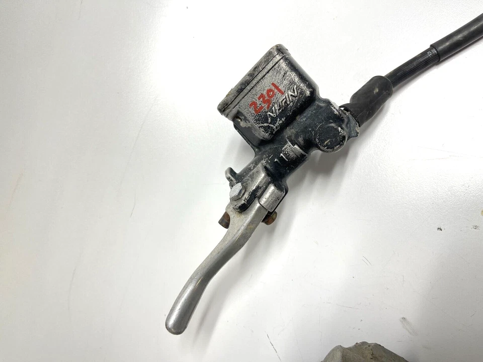 Conjunto de pinza maestra de freno delantero Suzuki DR250S 1991 fabricante de equipos originales Foto 4 de 4