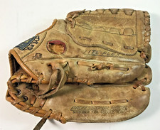 Mizuno Phil Garner Facsimile Autograph Youth Glove/Mitt 10" Right Hand Throw