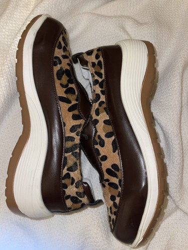 Women's New Round Toe Leopard Print Platform Front Zipper Sneakers #11A - Picture 3 of 5