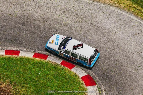 Tarmac Works 1:64 850 Estate Diecast Model Car - Picture 4 of 5