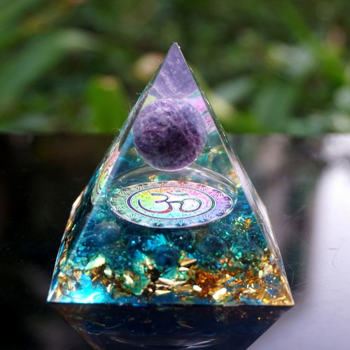 Handmade Ohm Amethyst Sphere Blue Quartz Orgone Pyramid 50MM - Picture 2 of 6