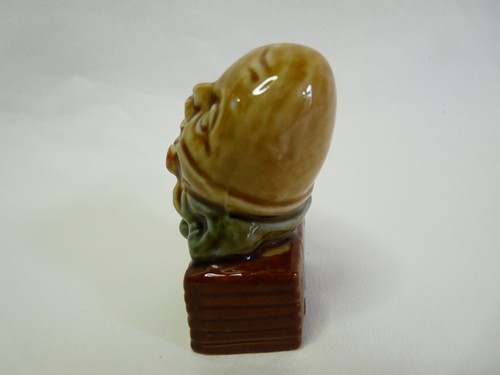 Vintage Wade Humpty Dumpty. Blow Up. 2:3/8" Tall. Very Good & Clean - Picture 5 of 10