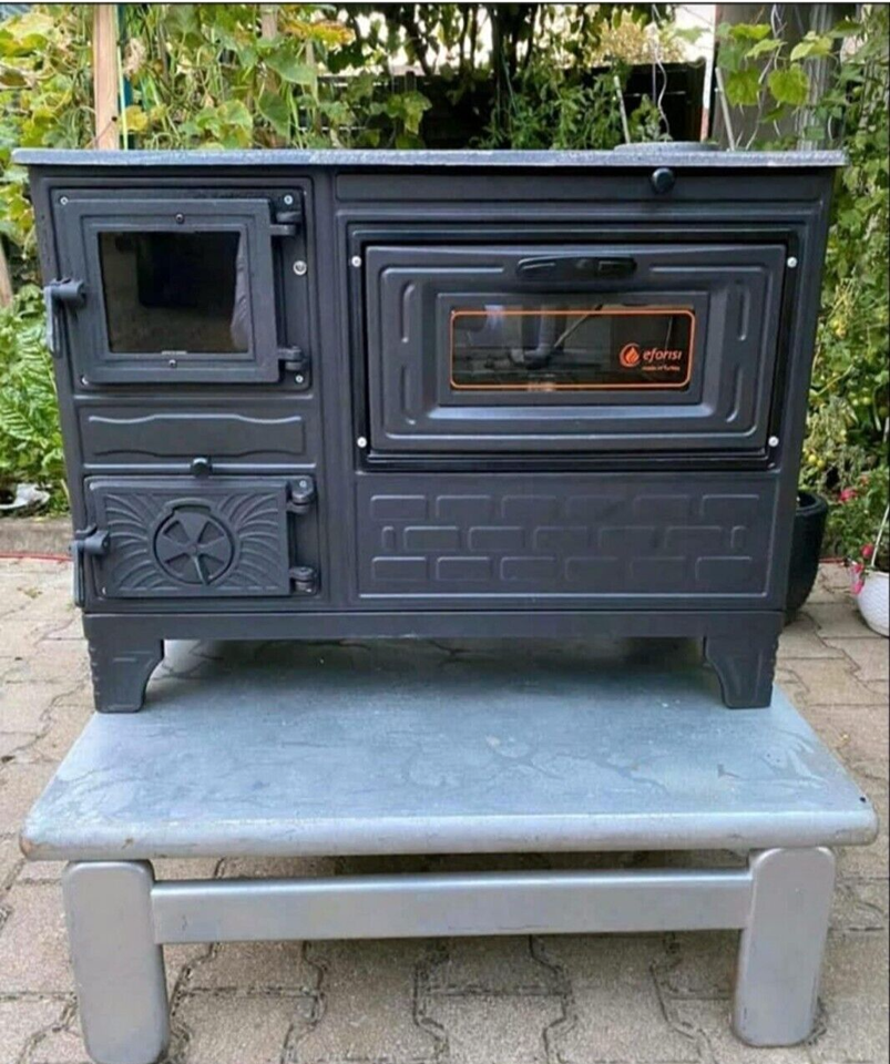 Wood stove, cooker stove, oven stove, wood burning stove, cast iron