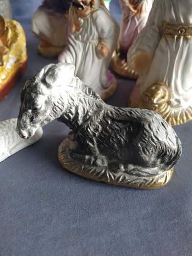 Vintage Hand Painted Chalk Ware Nativity 20 Piece Set Used - Picture 9 of 12