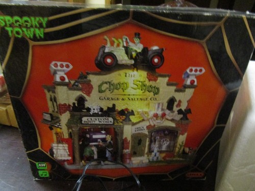 Lemax Spooky Town Chop Shop garage with box works - Picture 10 of 10